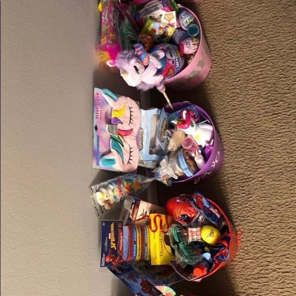 Easter baskets - Picture 2 of 4